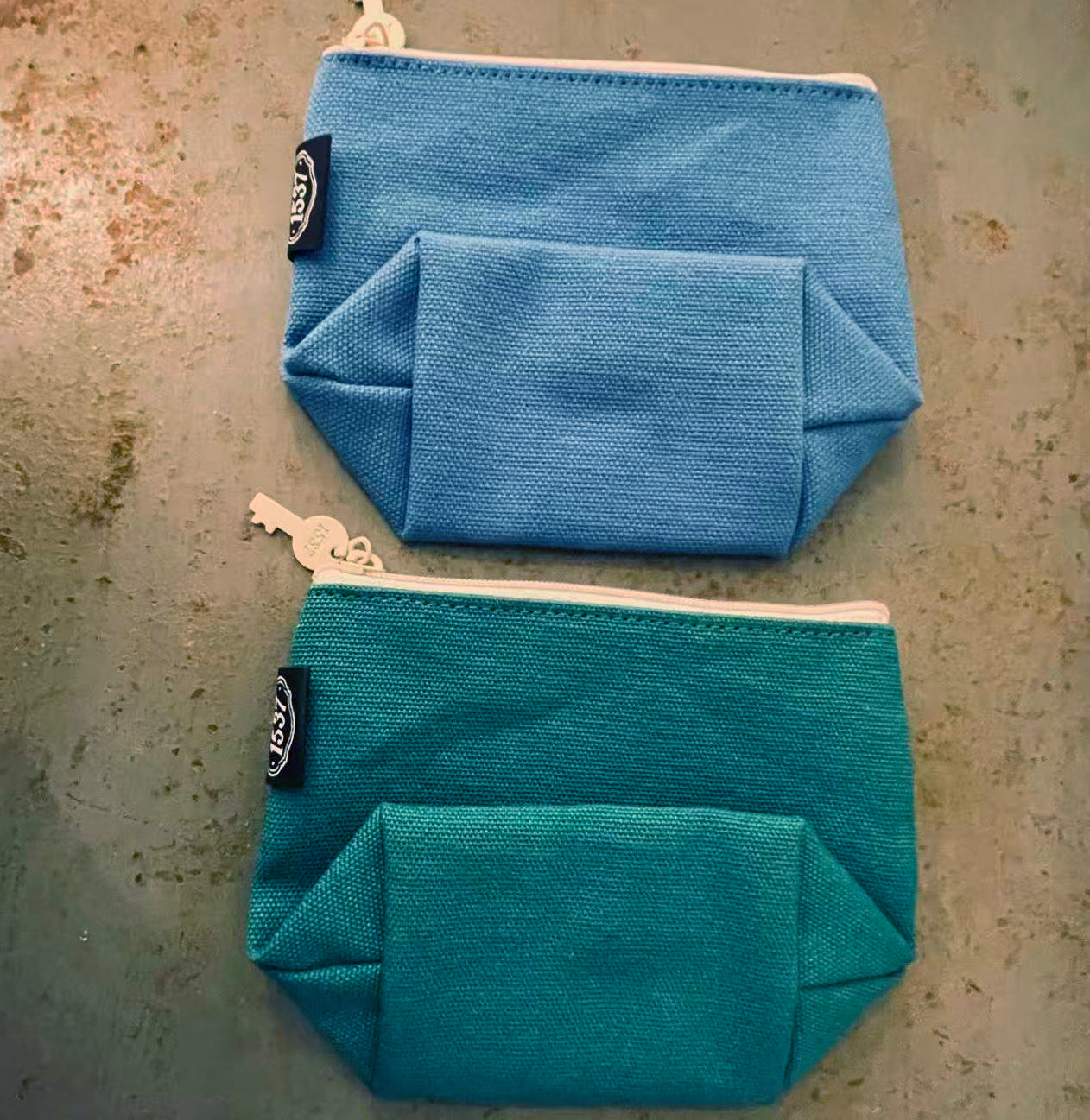 Korea 1537 Peacock Green Lobster Pouch/Makeup Bag