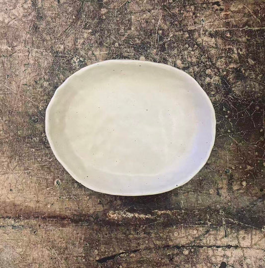 Small Matt Warm Ivory Oval Stoneware Plate