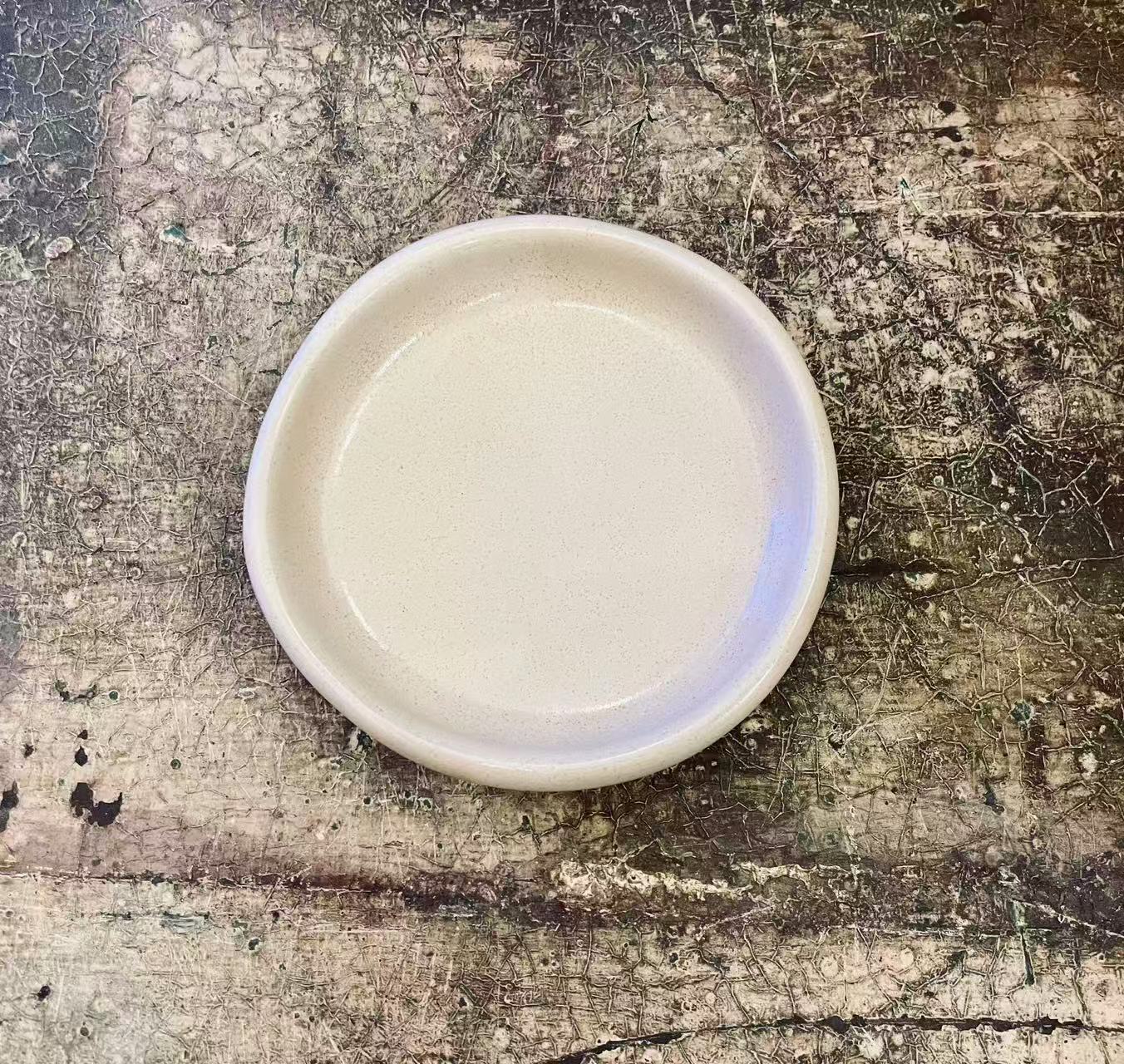 Small Taupe Stoneware Plate